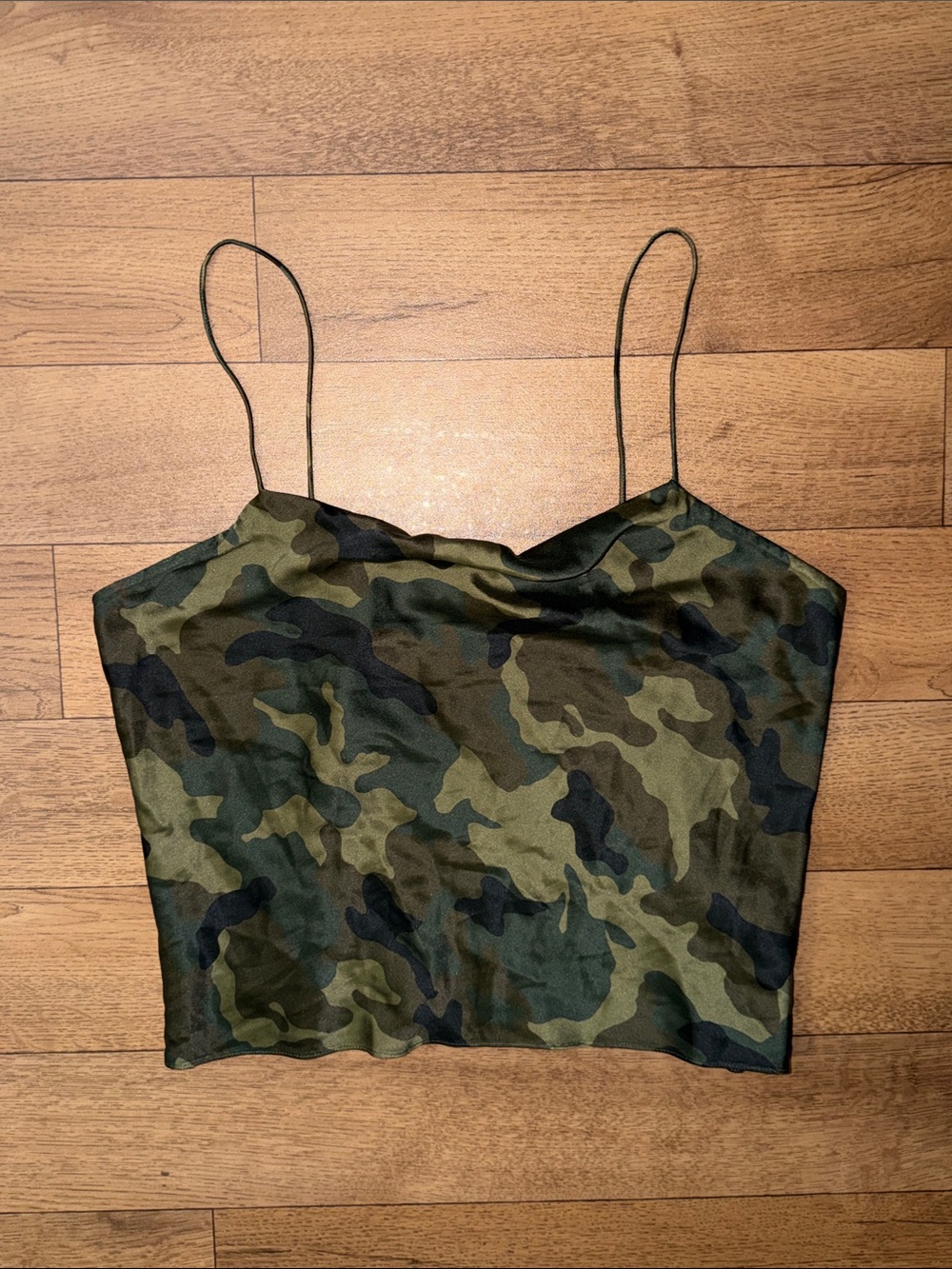 Alice + Olivia Size Large Harmon Draped Silk Blend Slip Cowl Neck Tank Camo L